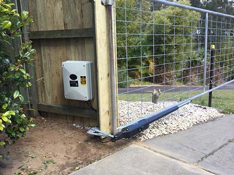 Solar powered Vector 500 installed on existing Gate